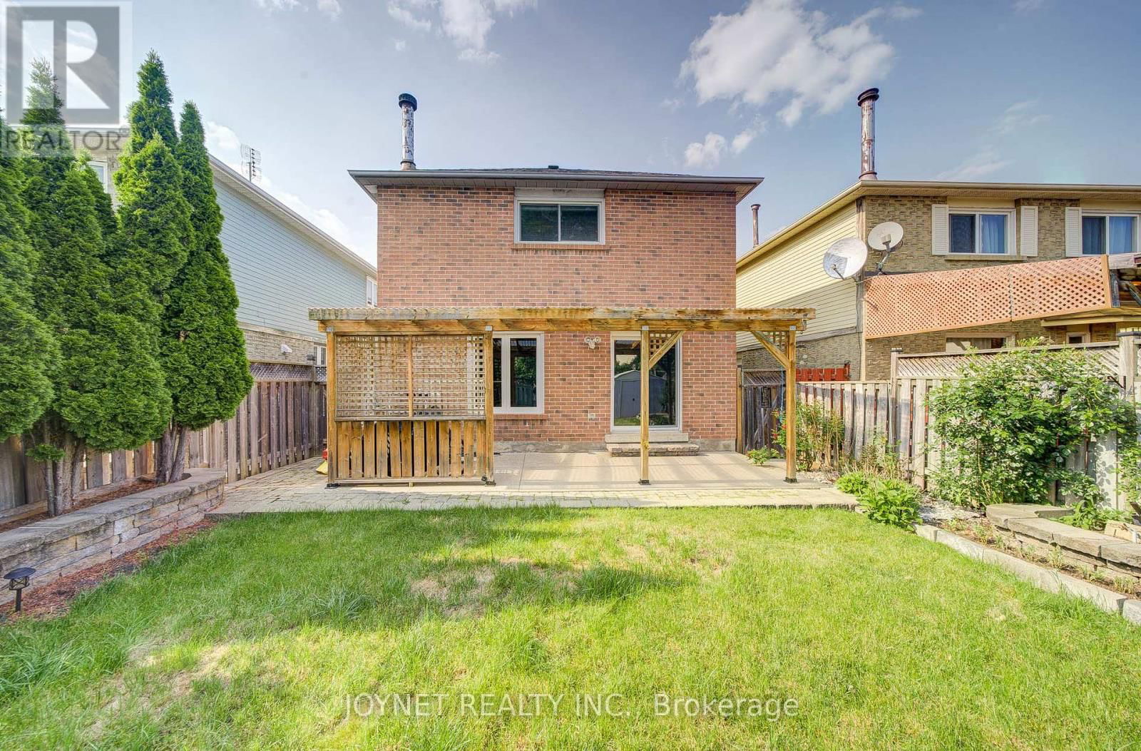 3218 VALCOURT CRESCENT Image 33