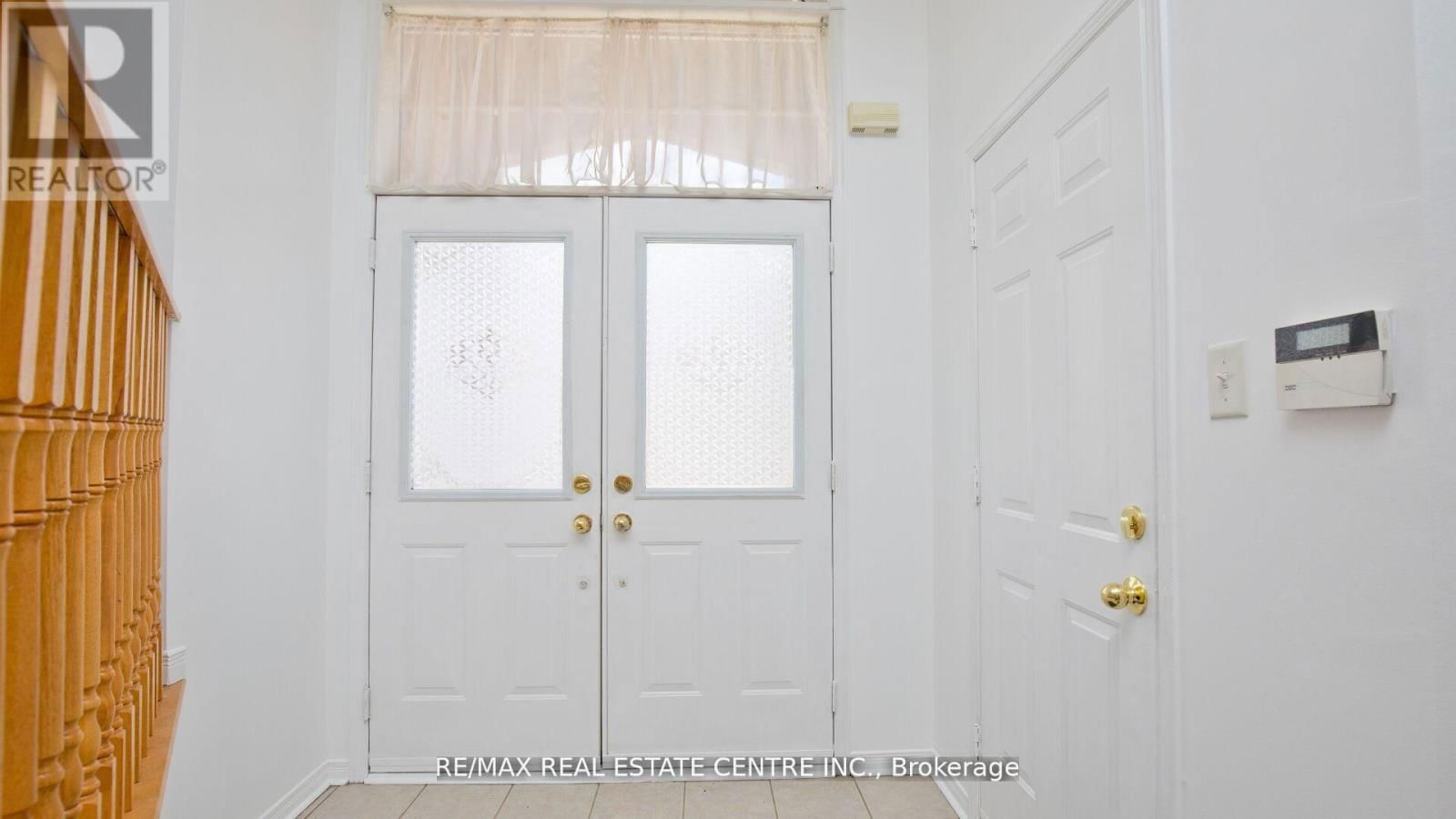 32 PAPPAIN CRESCENT Image 10