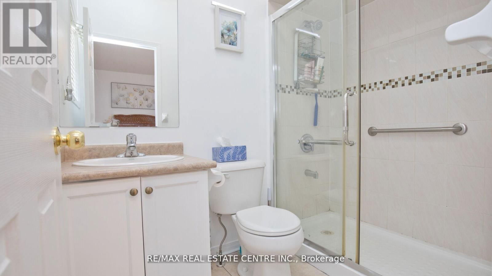 32 PAPPAIN CRESCENT Image 26