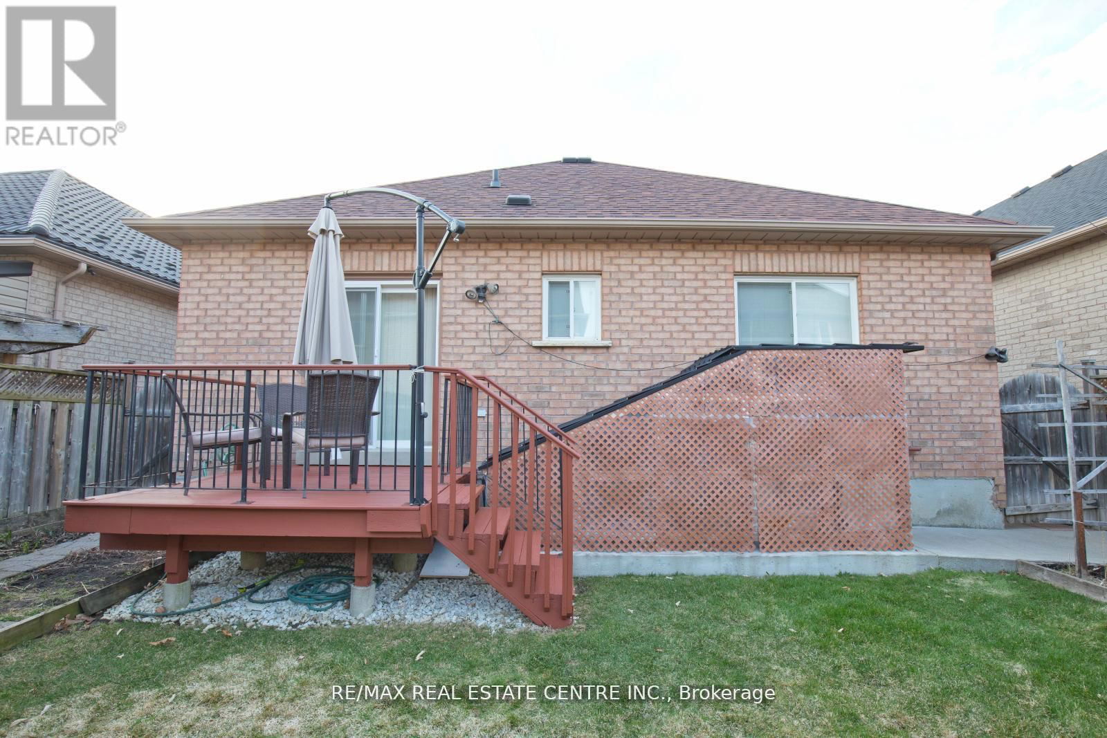 32 PAPPAIN CRESCENT Image 42