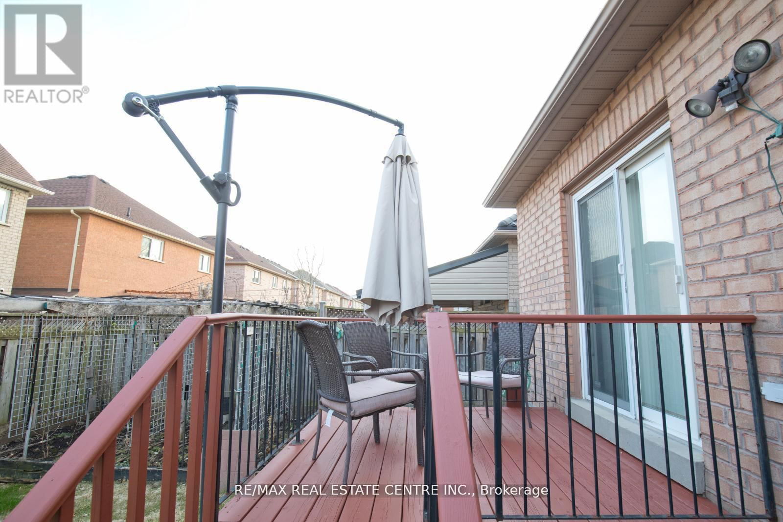 32 PAPPAIN CRESCENT Image 45