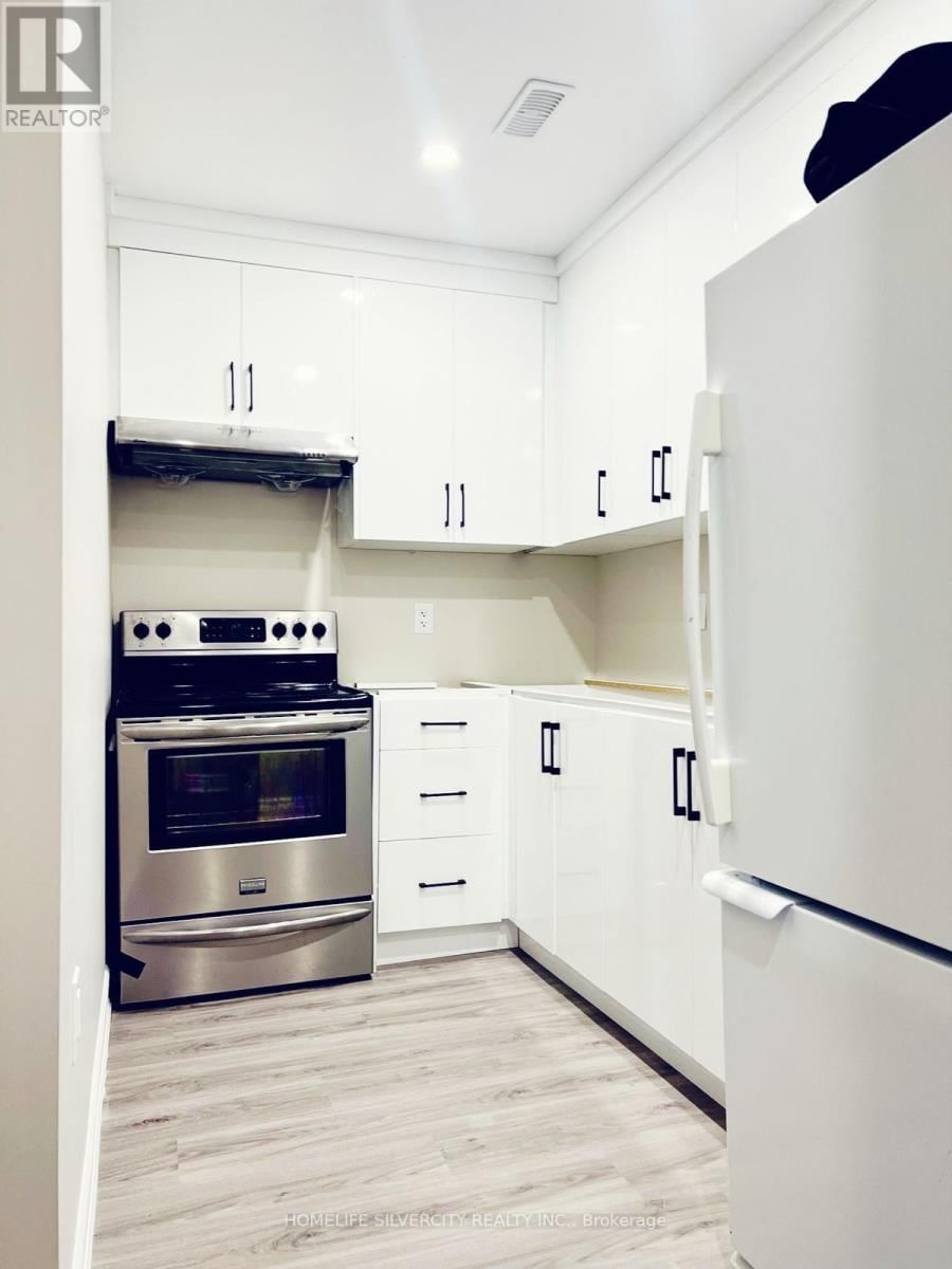 21 ASHFORD COURT Image 11