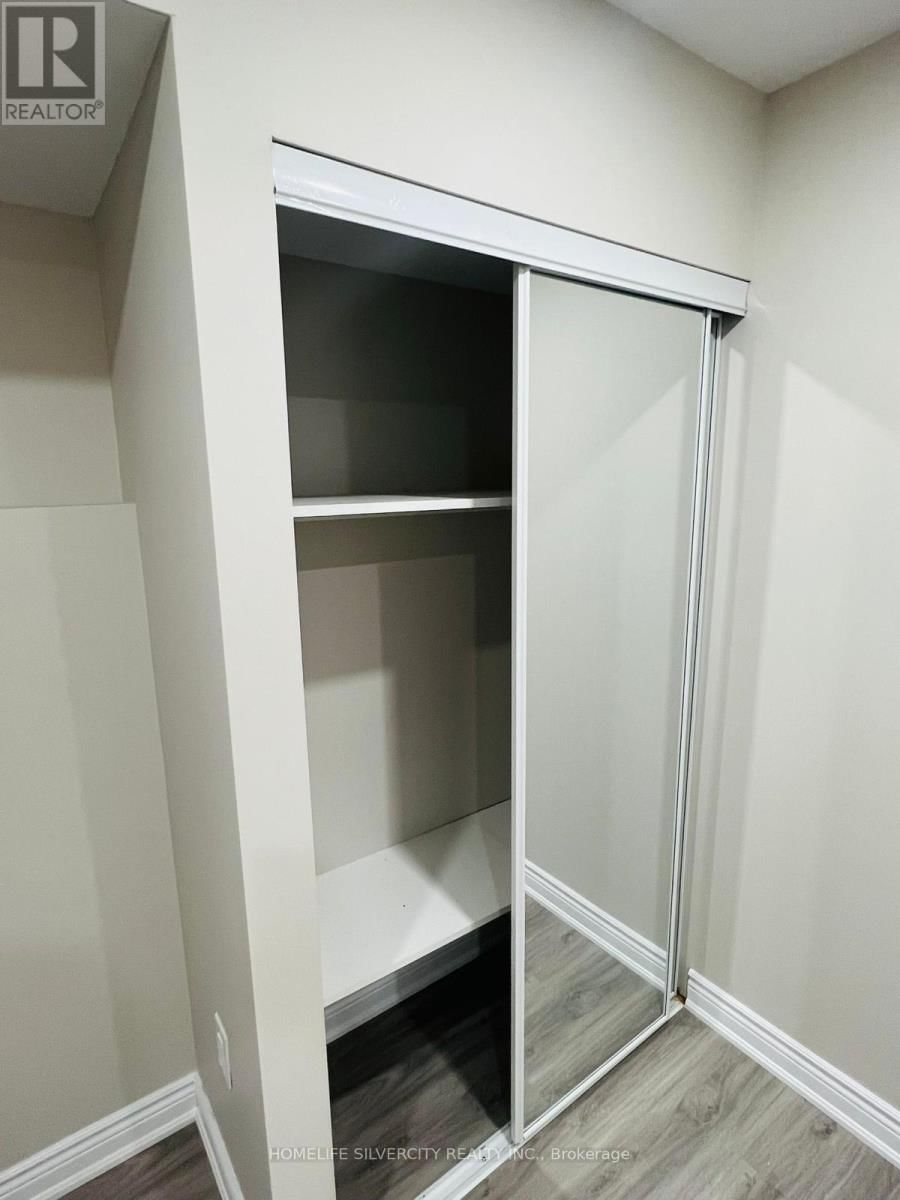 21 ASHFORD COURT Image 17