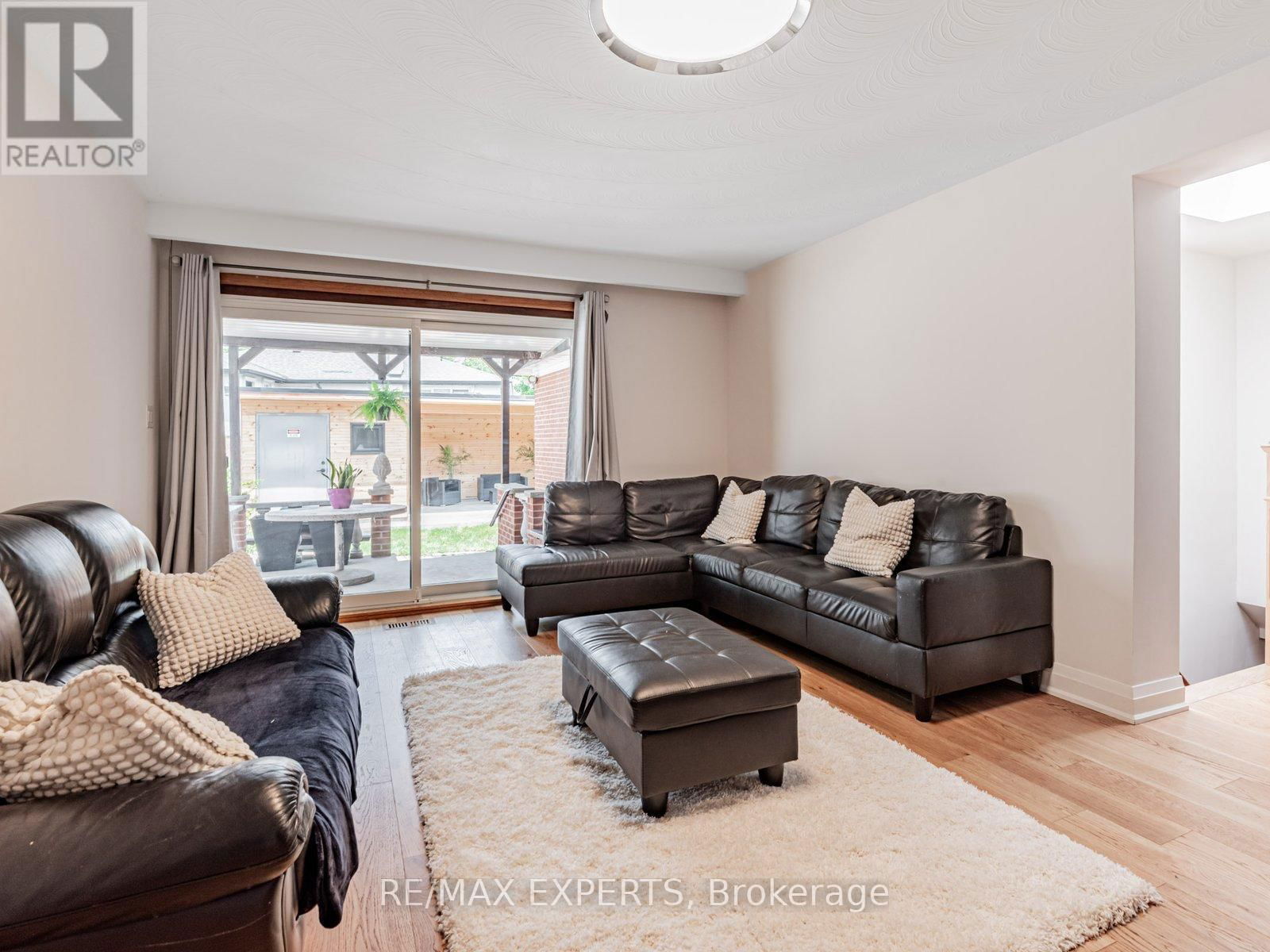 7 CULFORD ROAD Image 16
