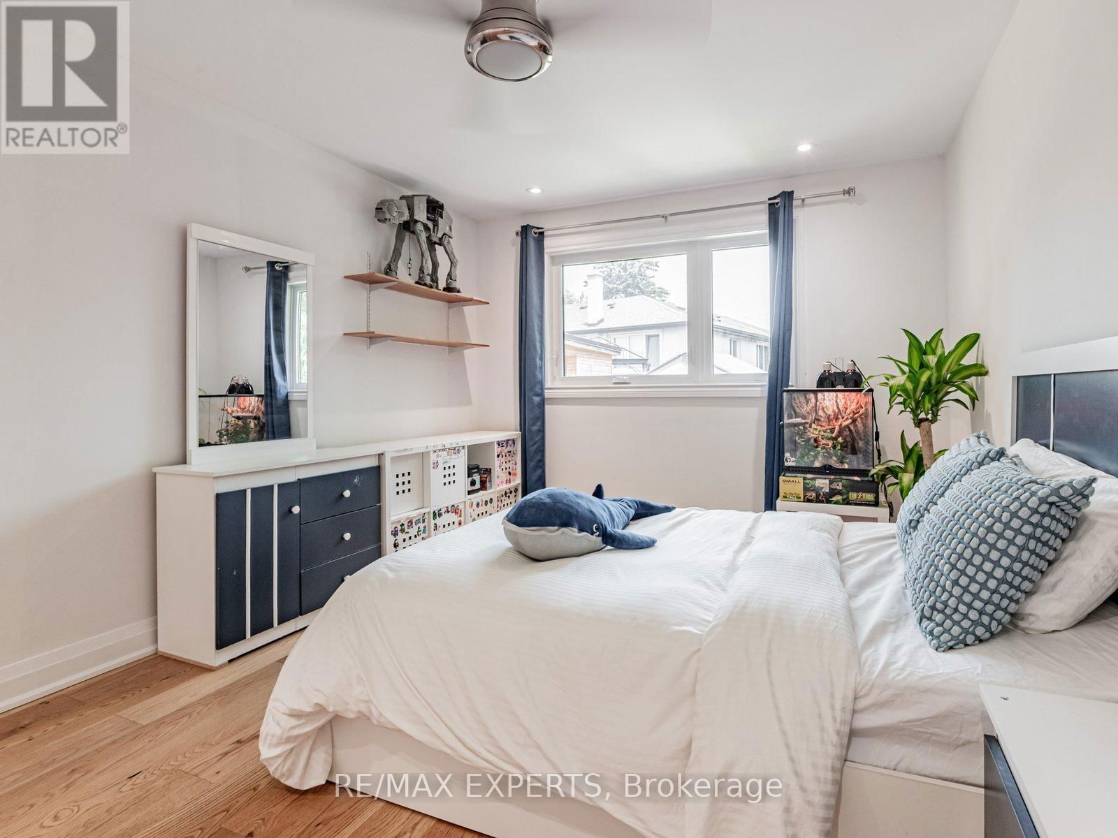 7 CULFORD ROAD Image 23