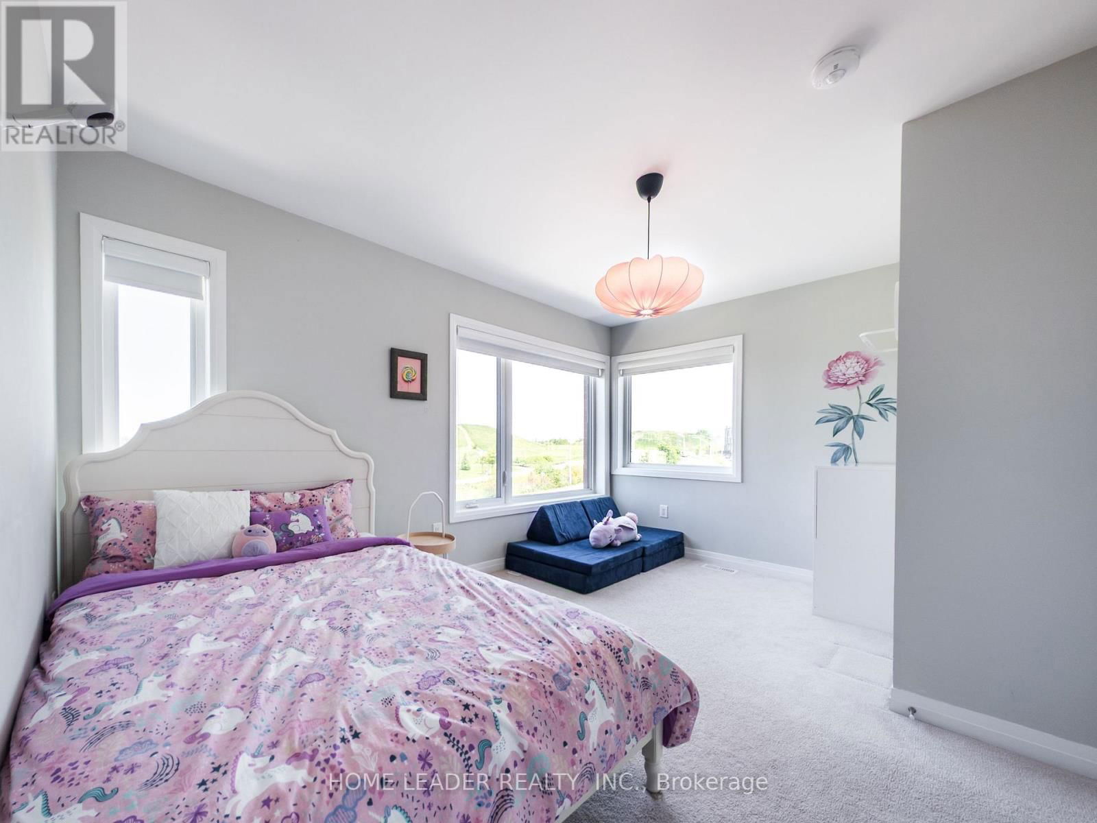 243 DOWNSVIEW PARK BOULEVARD Image 13