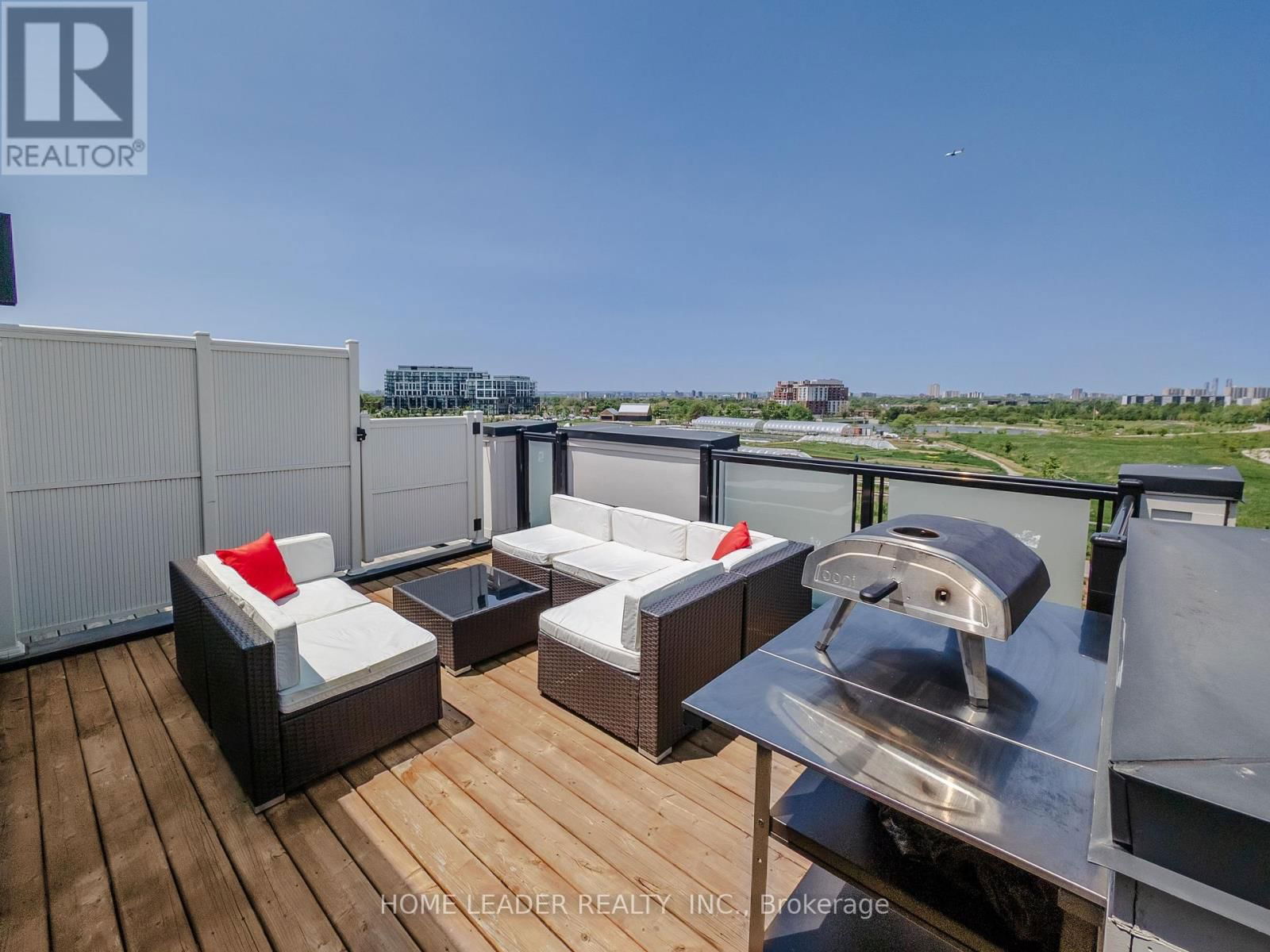 243 DOWNSVIEW PARK BOULEVARD Image 24