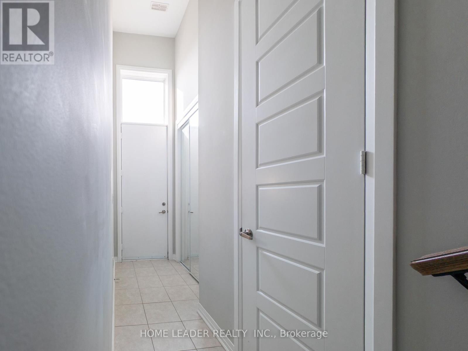 243 DOWNSVIEW PARK BOULEVARD Image 3