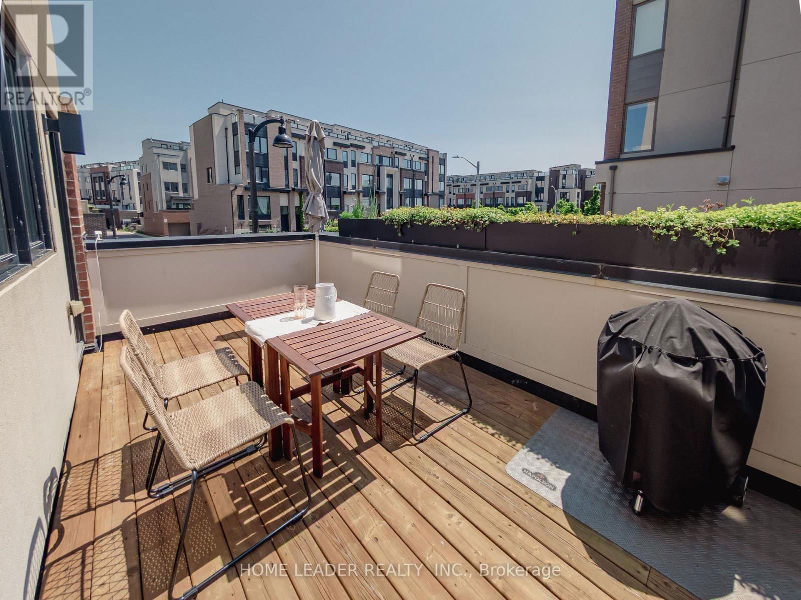 243 DOWNSVIEW PARK BOULEVARD Image 9
