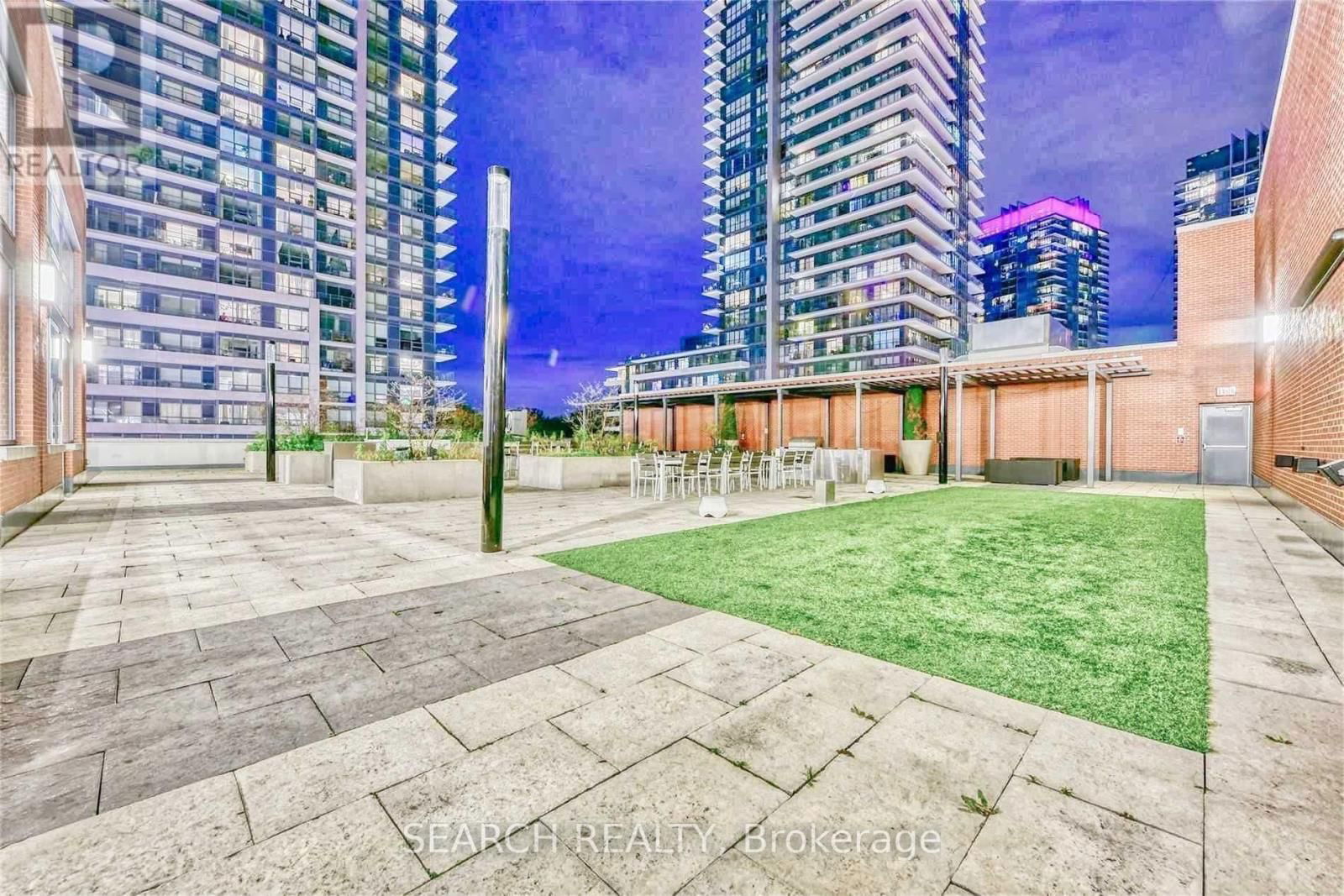 316 - 2212 LAKESHORE BOULEVARD WEST Image 29