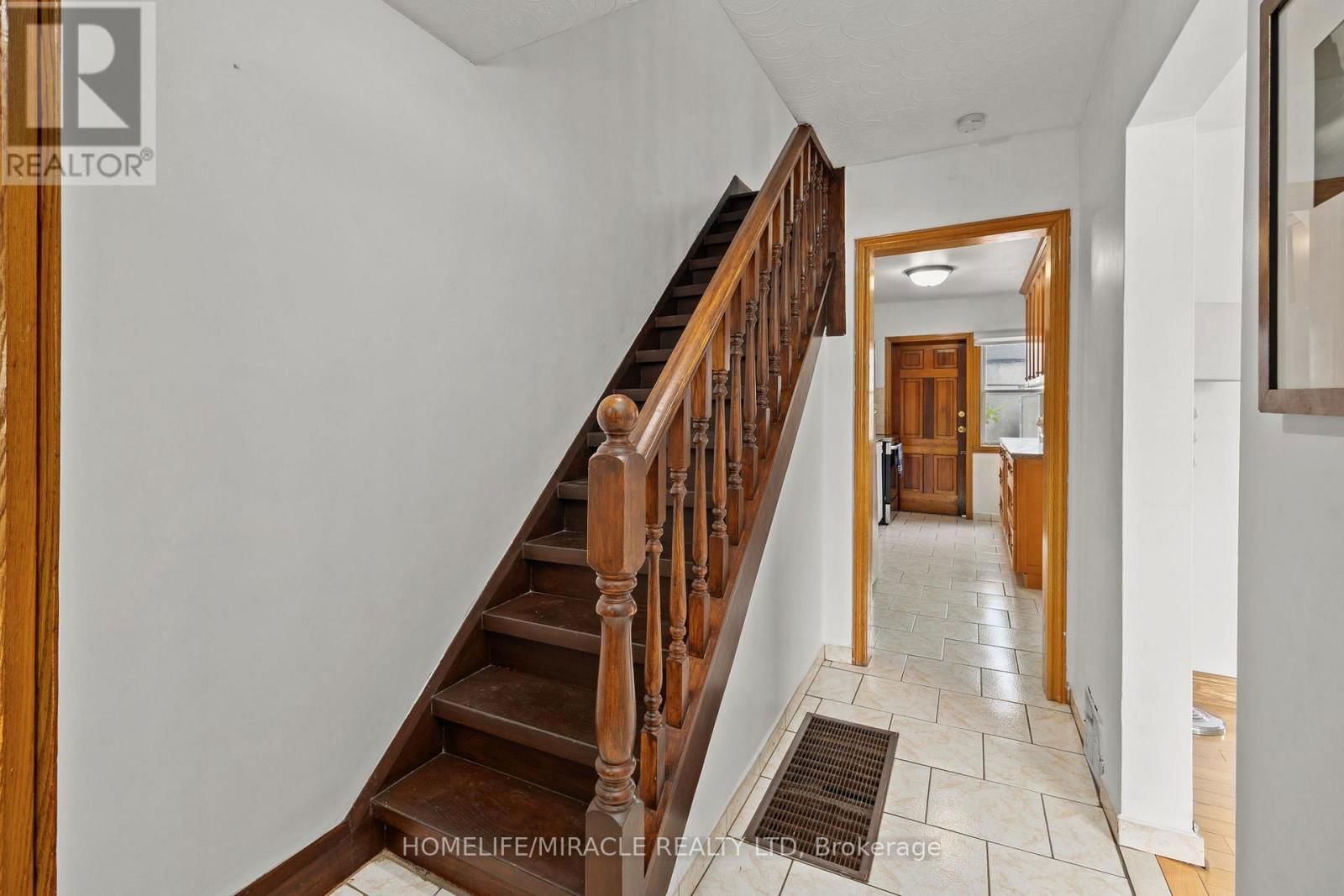 683 OLD WESTON ROAD Image 19