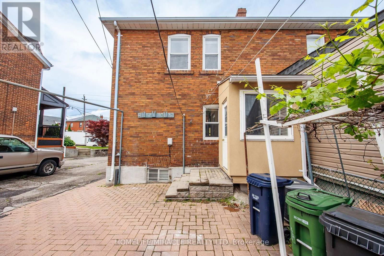 683 OLD WESTON ROAD Image 36