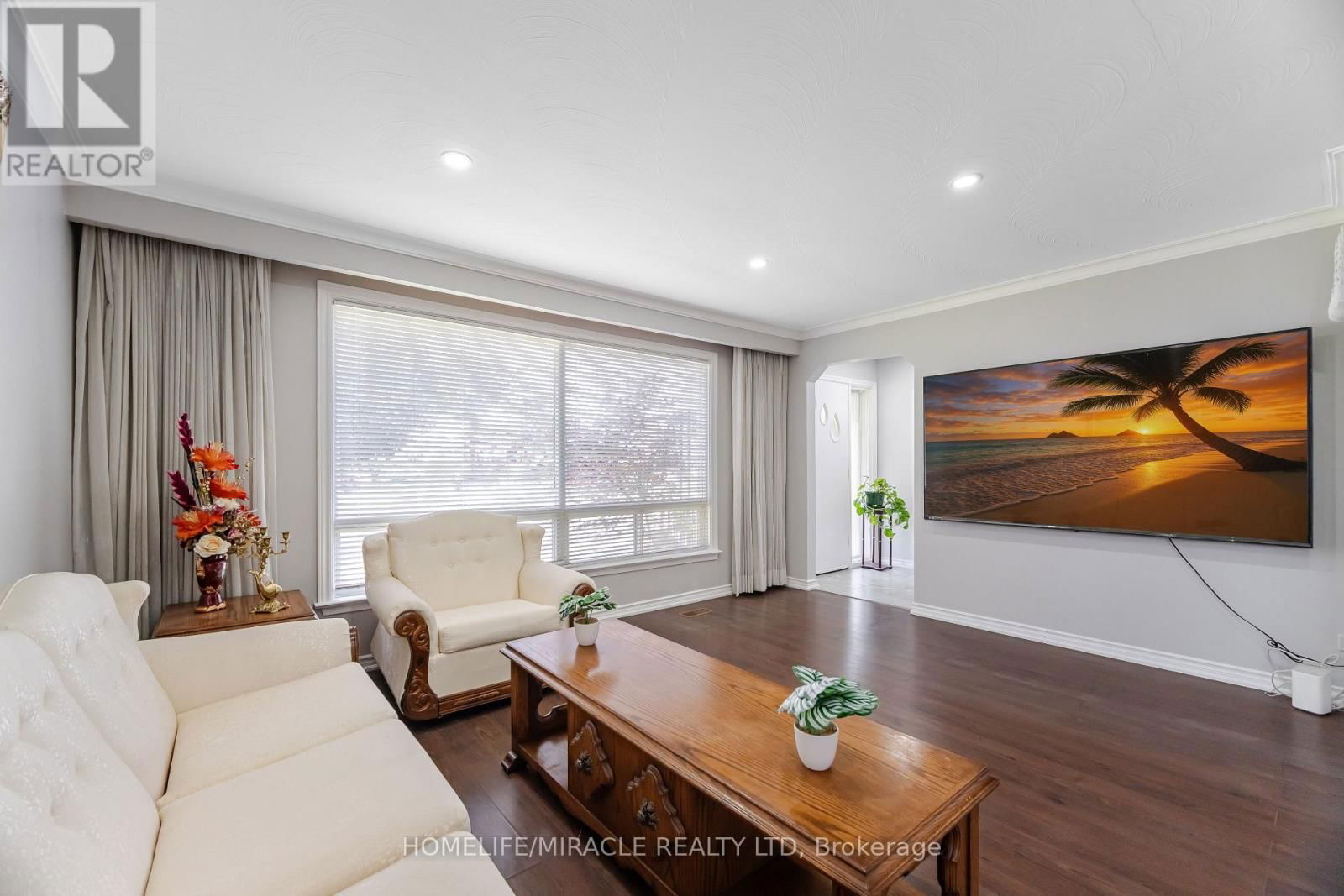 41 BRADSTOCK ROAD Image 13