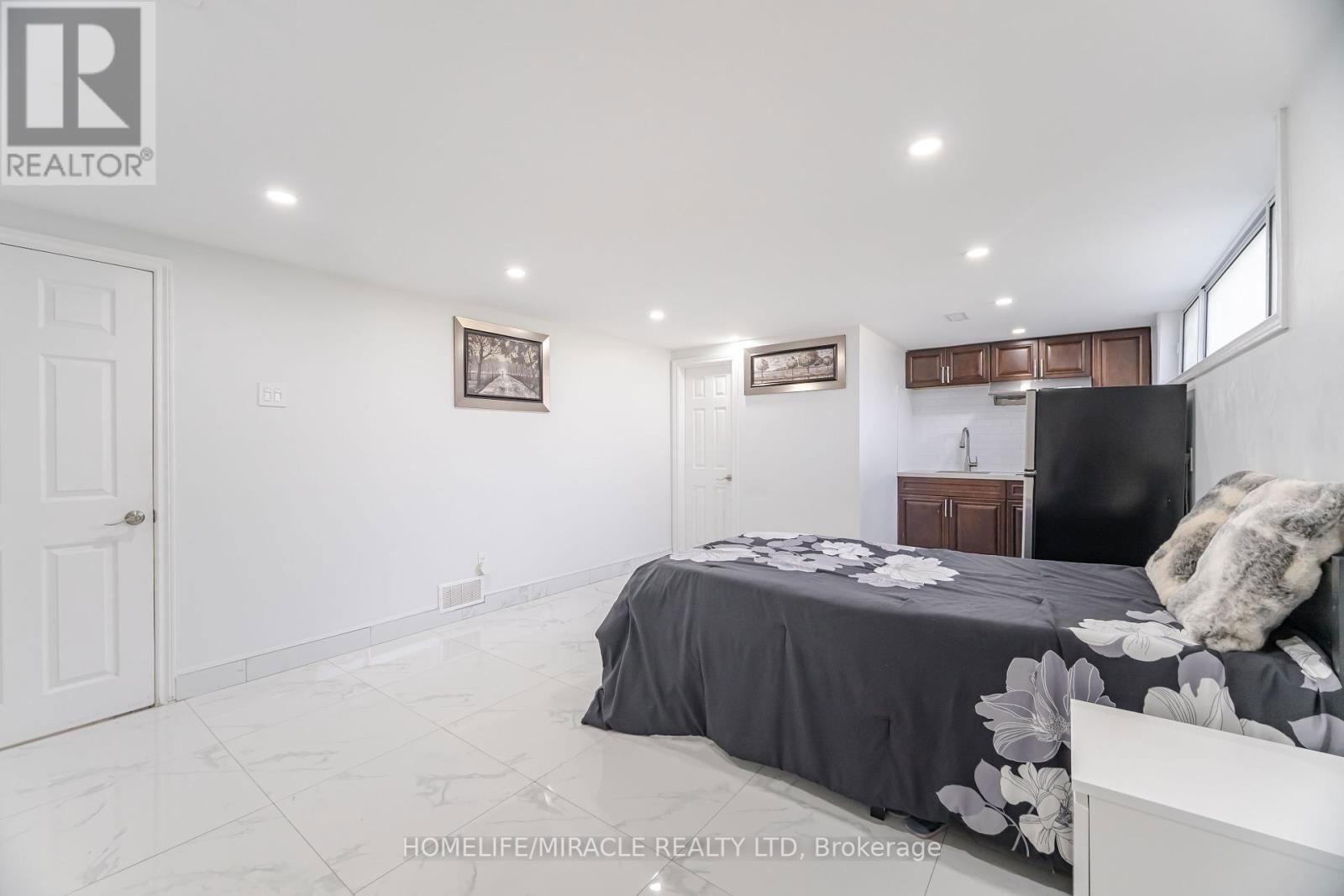 41 BRADSTOCK ROAD Image 41