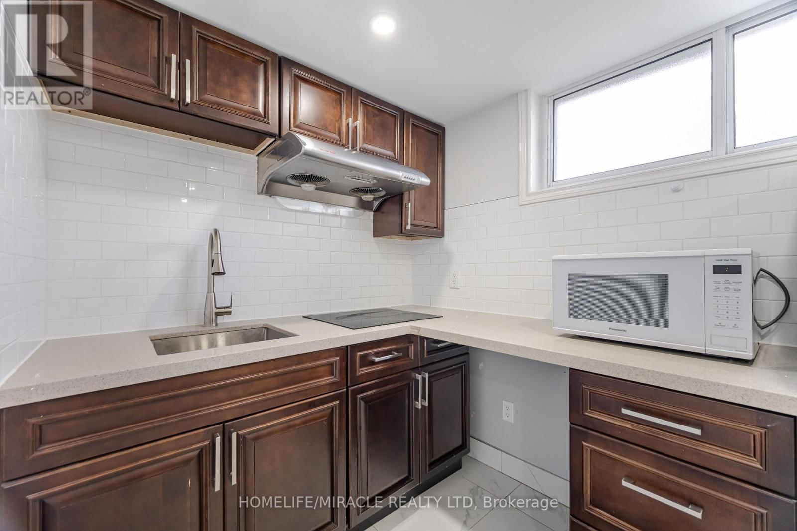 41 BRADSTOCK ROAD Image 43