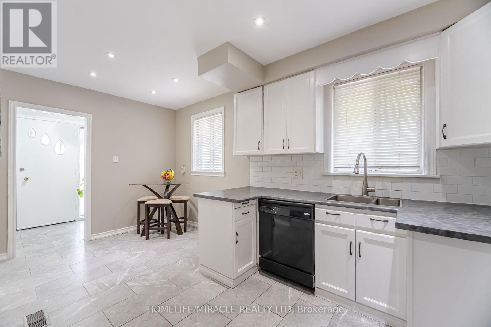 41 BRADSTOCK ROAD Image 6