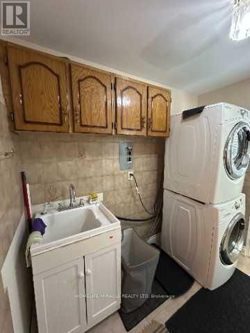 2461 PRESIDENT BOULEVARD Image 12