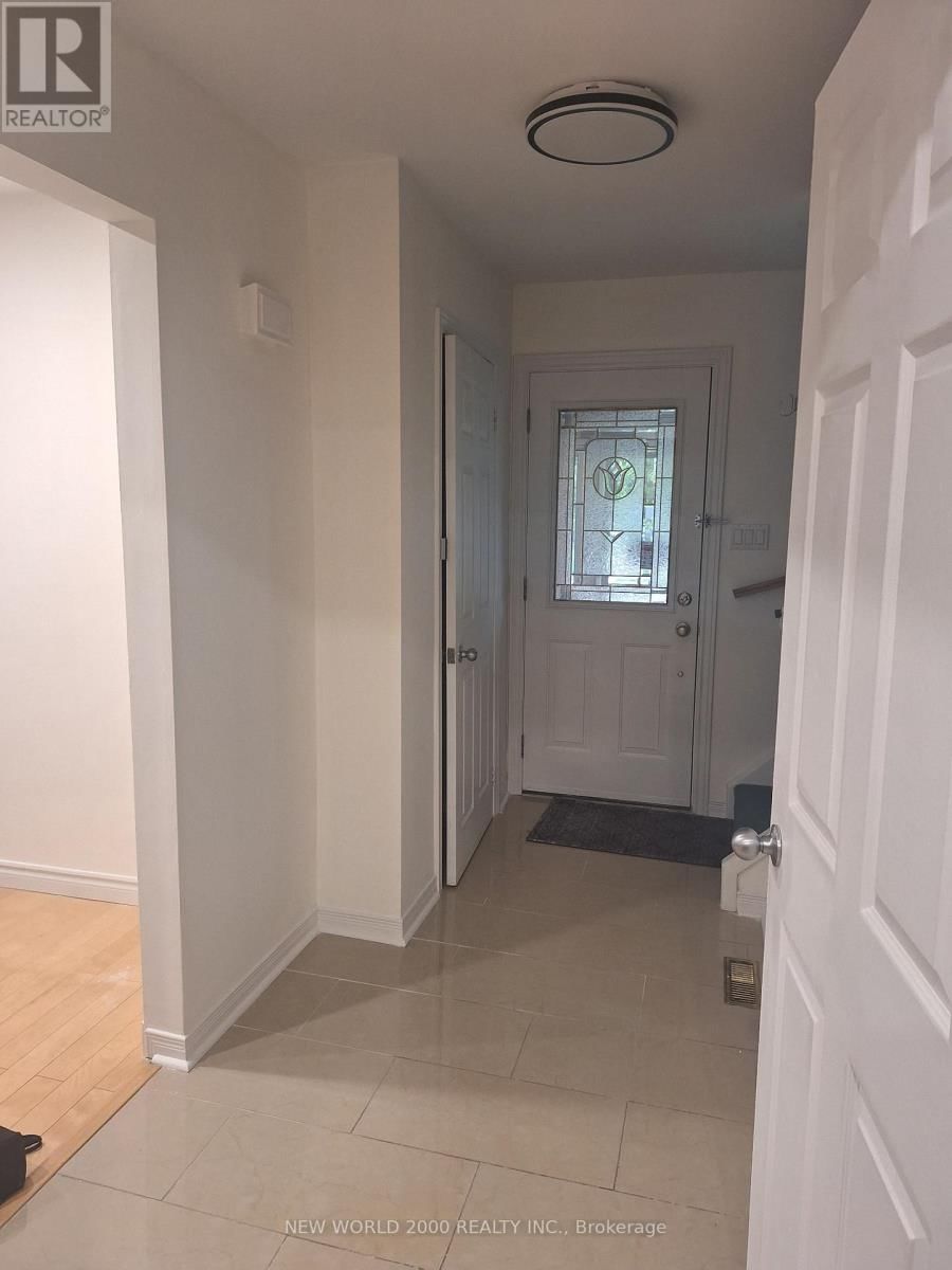 676 GALLOWAY CRESCENT Image 3