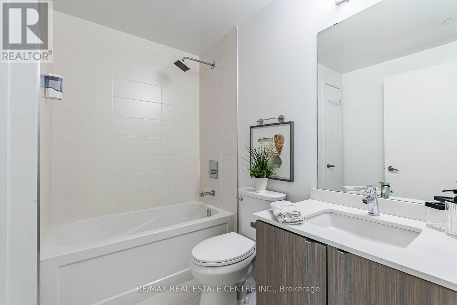 B314 - 5240 DUNDAS STREET Image 15