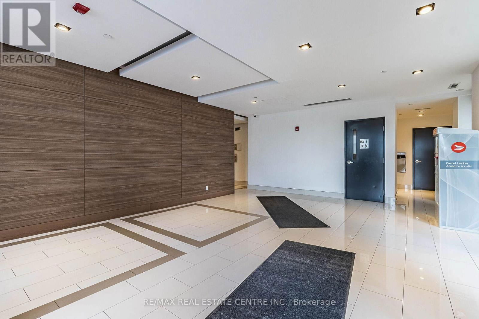 B314 - 5240 DUNDAS STREET Image 29