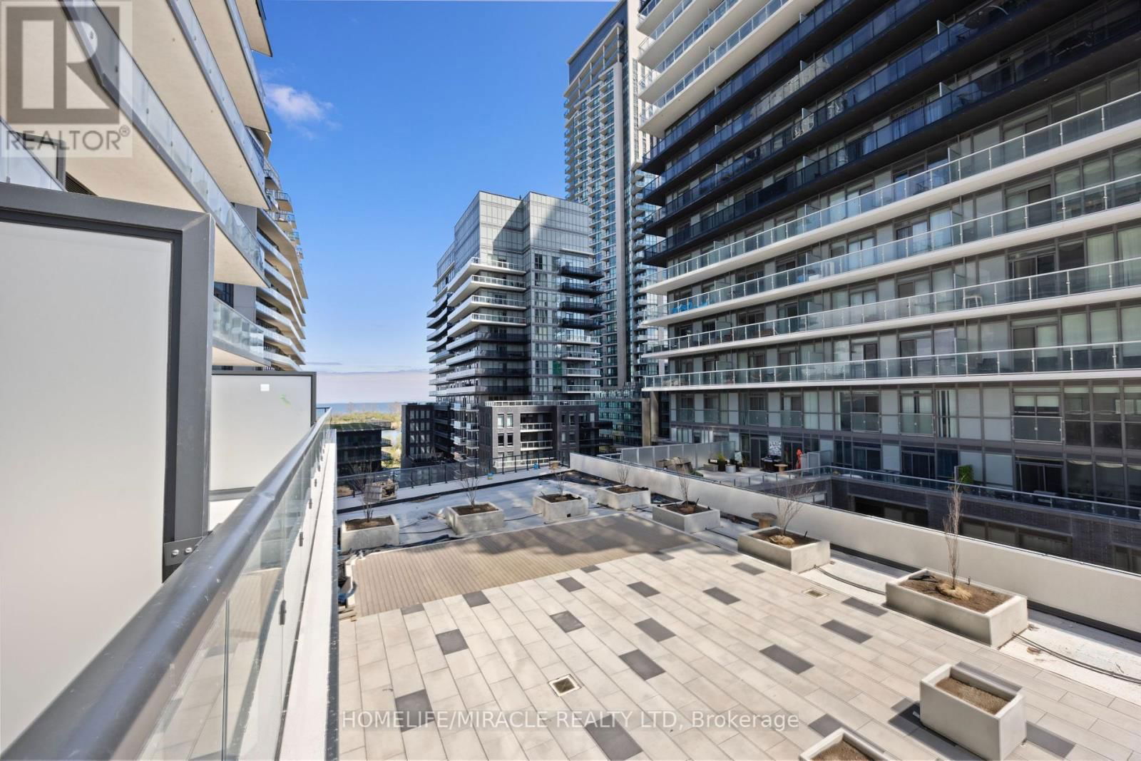 607 - 38 ANNIE CRAIG DRIVE Image 31