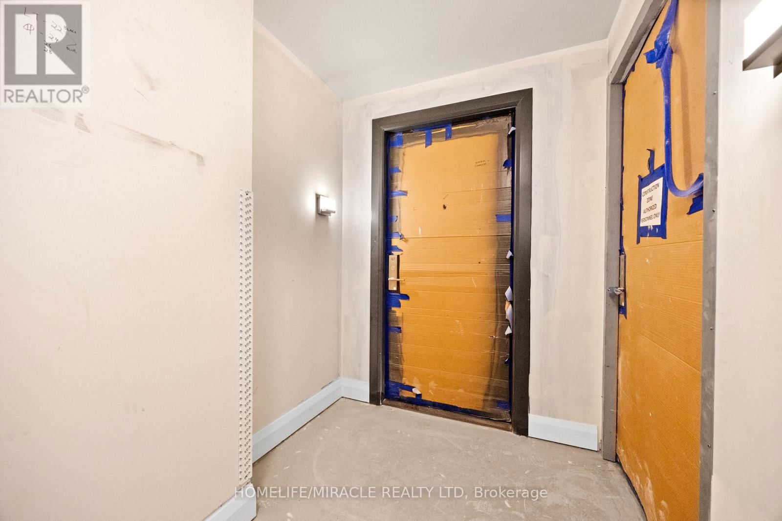 607 - 38 ANNIE CRAIG DRIVE Image 4