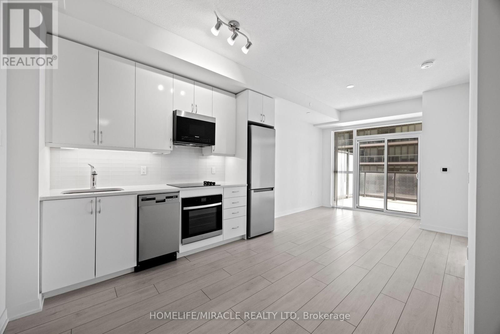 607 - 38 ANNIE CRAIG DRIVE Image 7