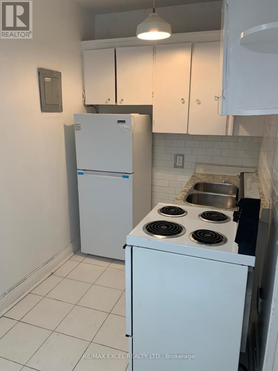19 - 1A ELM GROVE AVENUE Image 18