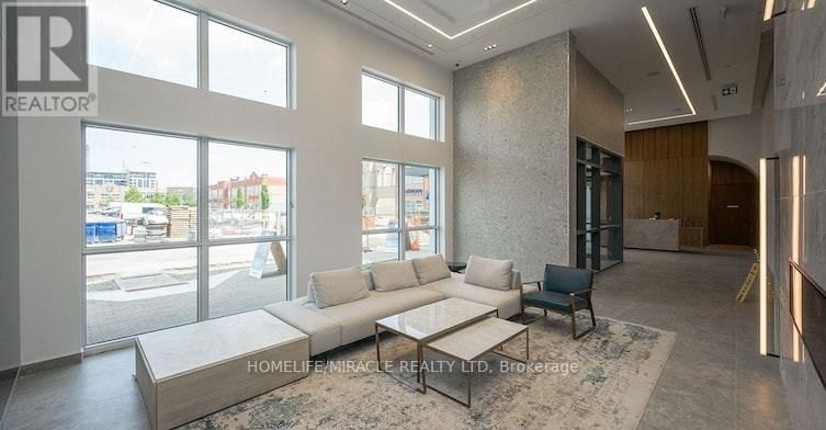 608 - 509 DUNDAS STREET WEST Image 2