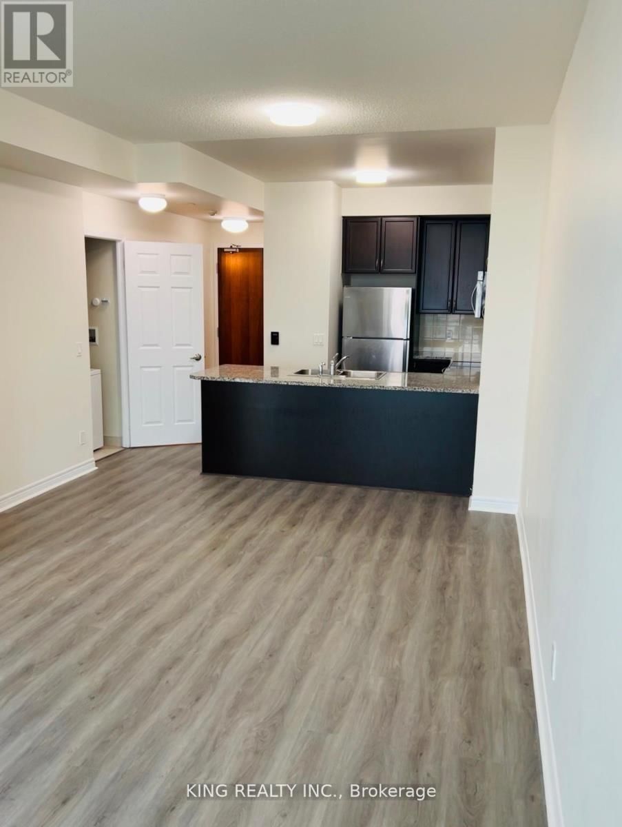 818 - 339 RATHBURN ROAD WEST Image 3