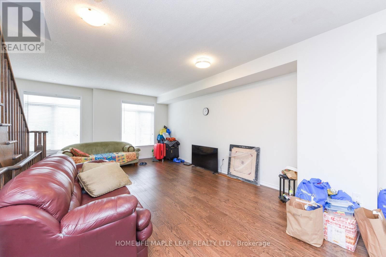 1 - 350 LADYCROFT TERRACE Image 10