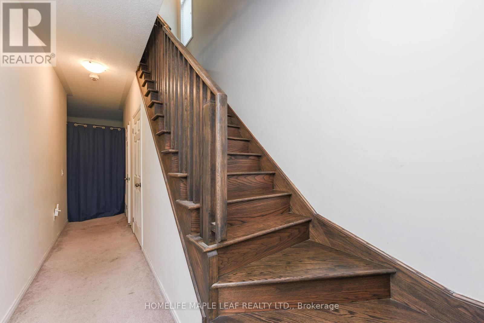 1 - 350 LADYCROFT TERRACE Image 8