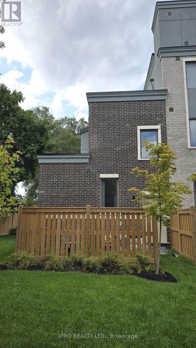 81 - 10 WILLIAM JACKSON WAY Image 31