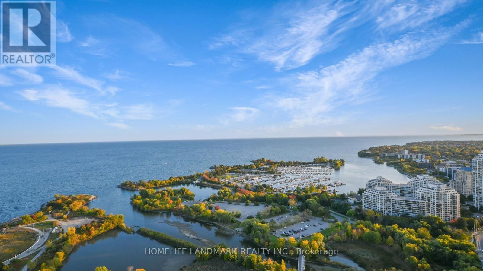 3819 - 30 SHORE BREEZE DRIVE Image 1