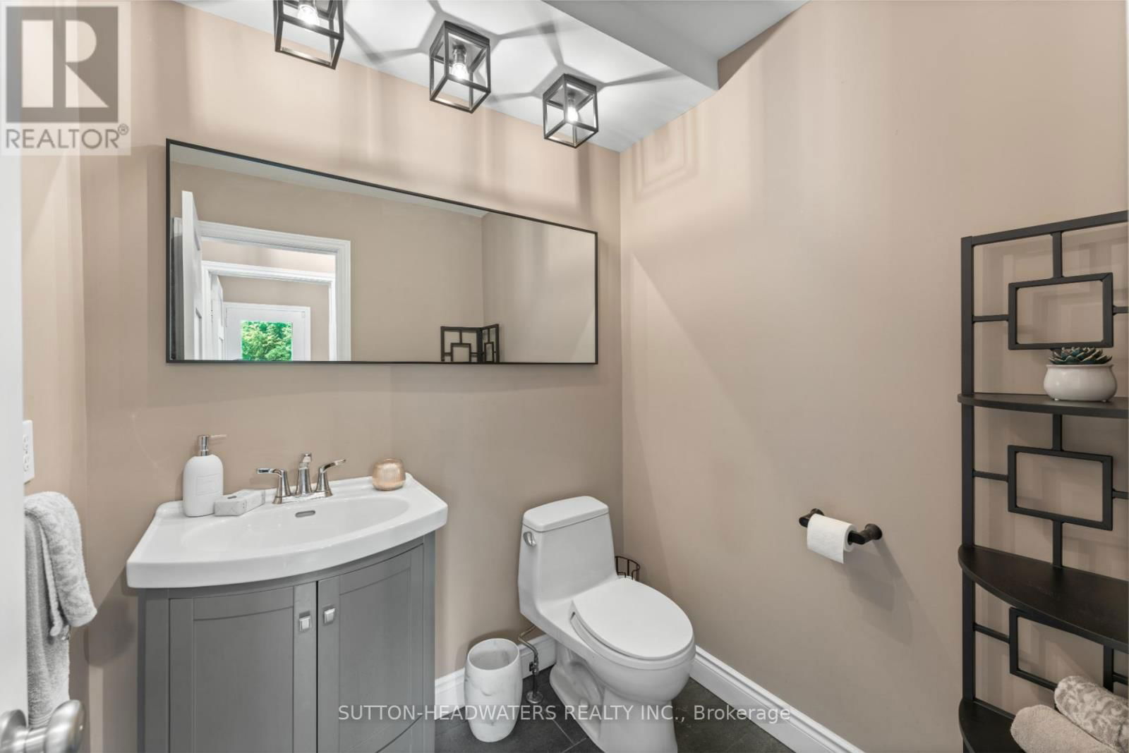 15415 CLAYHILL ROAD Image 12