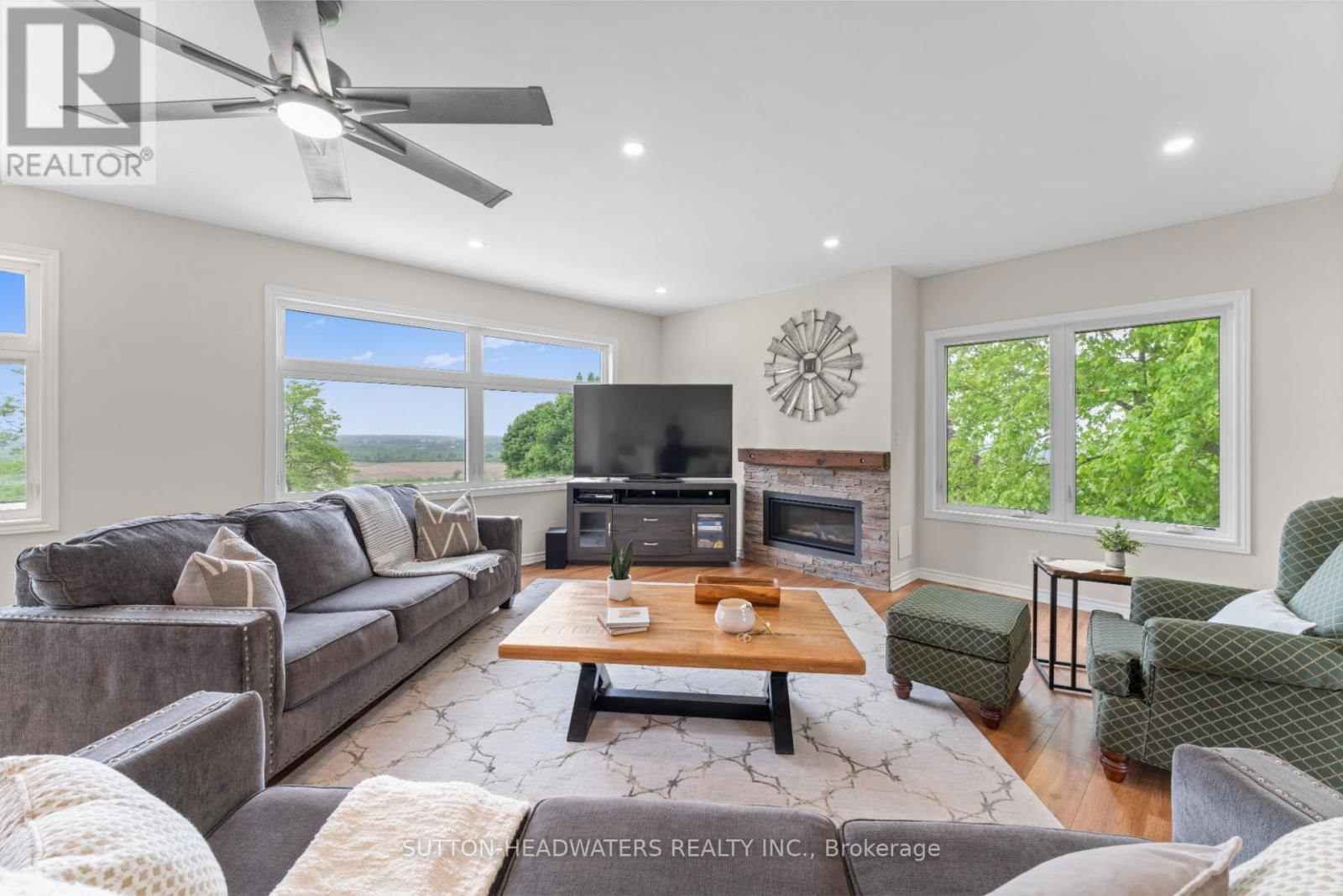 15415 CLAYHILL ROAD Image 26