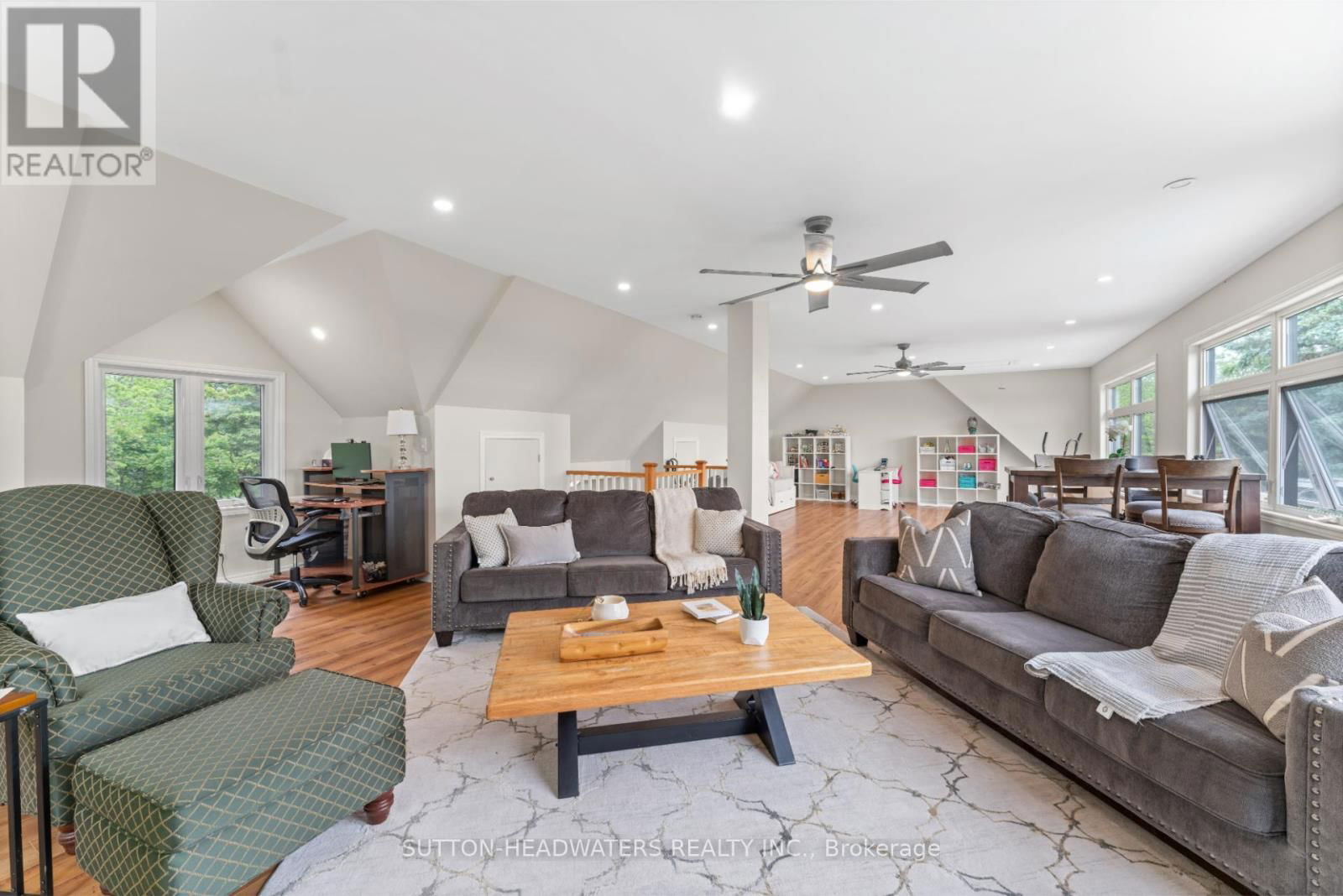 15415 CLAYHILL ROAD Image 27