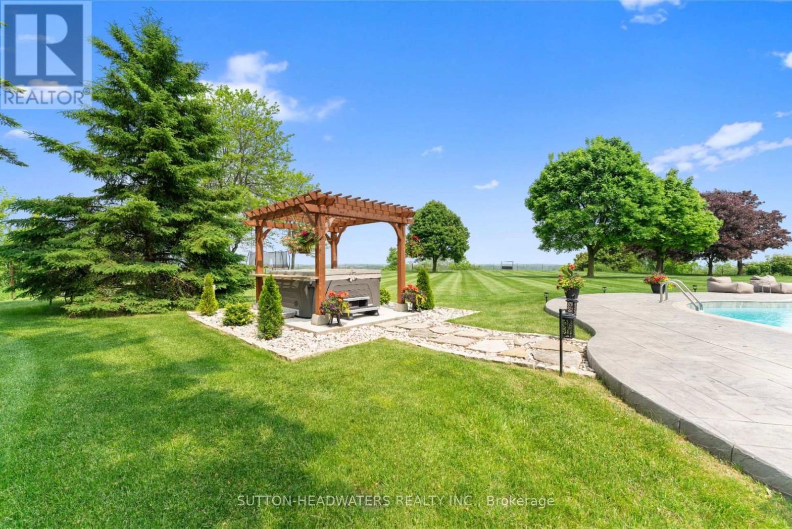 15415 CLAYHILL ROAD Image 36