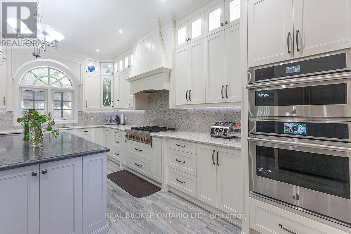 10 COSTNER PLACE Image 10