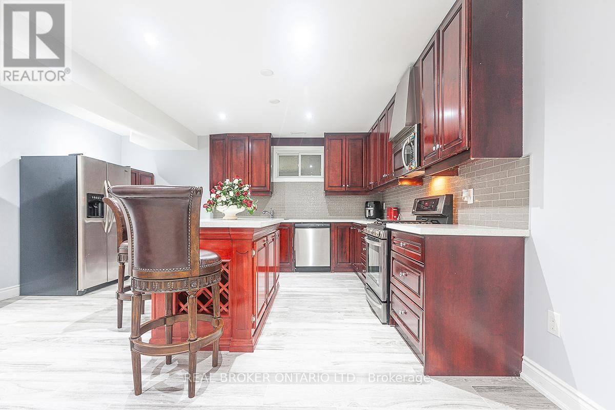 10 COSTNER PLACE Image 34