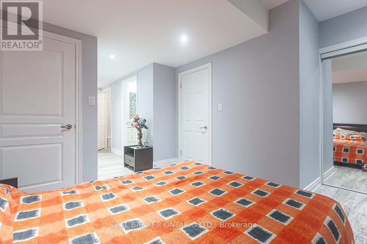 10 COSTNER PLACE Image 35