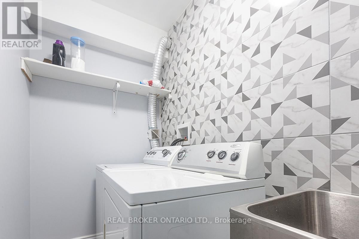 10 COSTNER PLACE Image 37