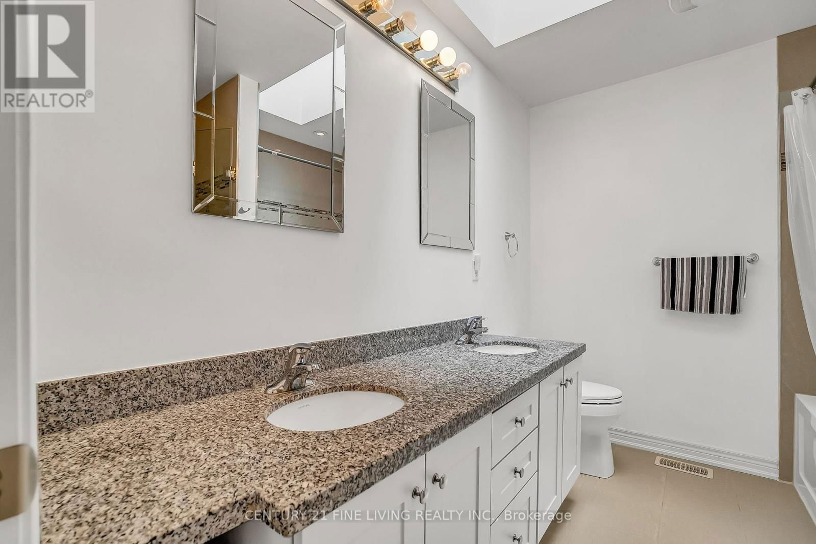 59A WESTONA STREET Image 29