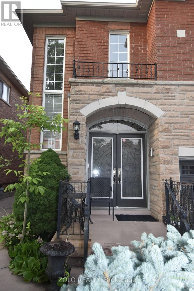 22 SHOWBOAT CRESCENT Image 2