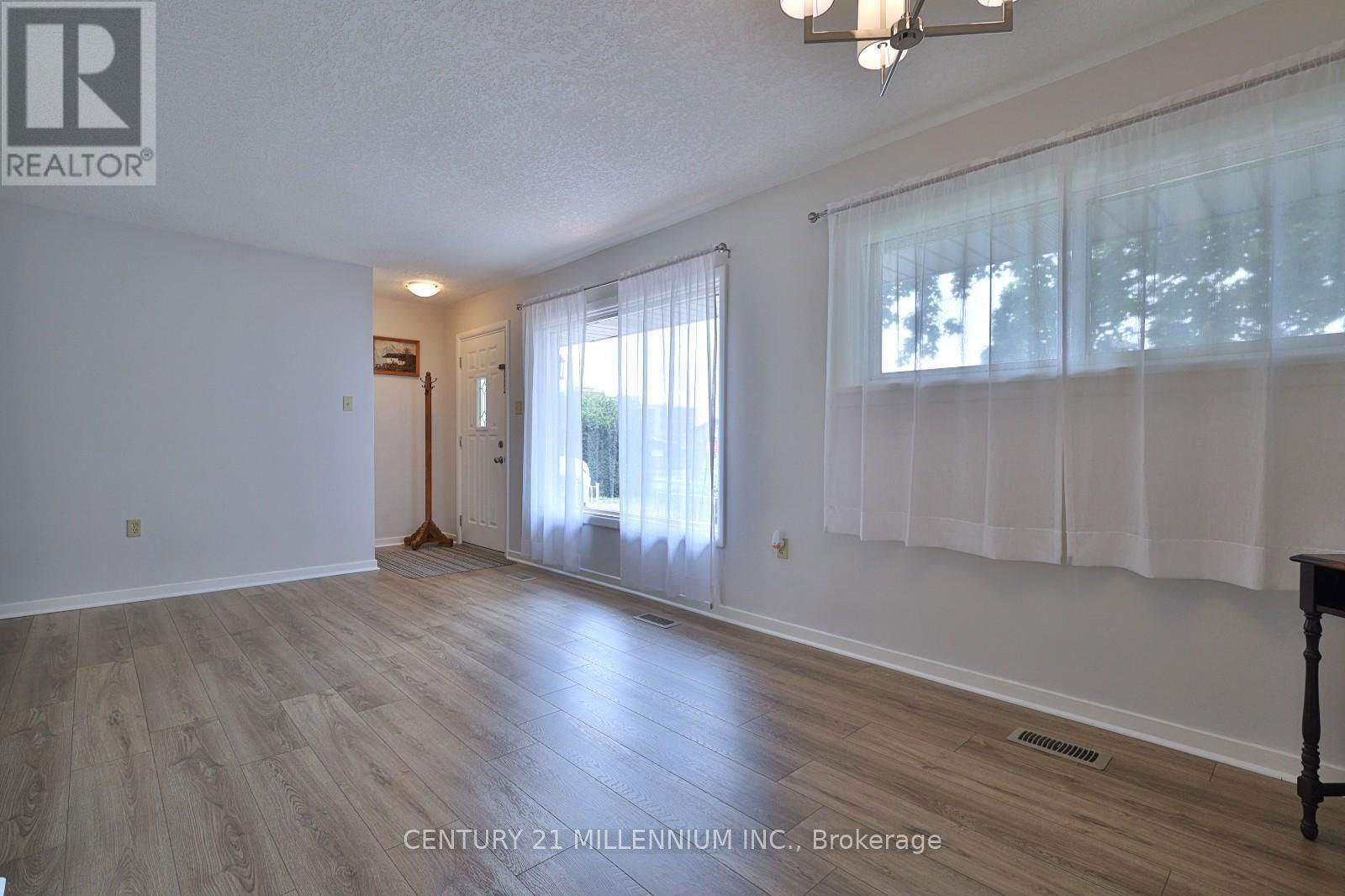 339 BROADWAY Image 12