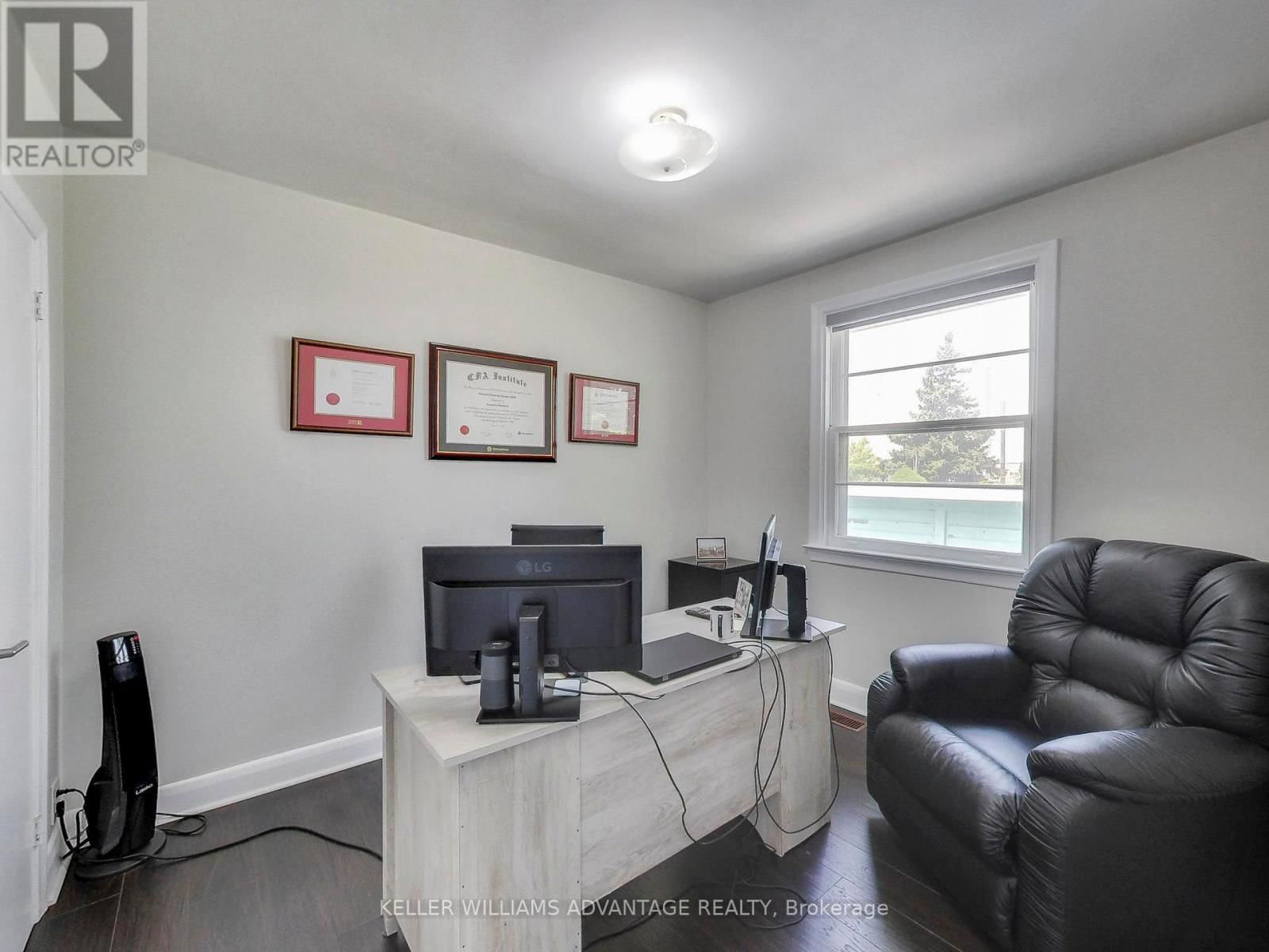 34 GLEN BELLE CRESCENT Image 25