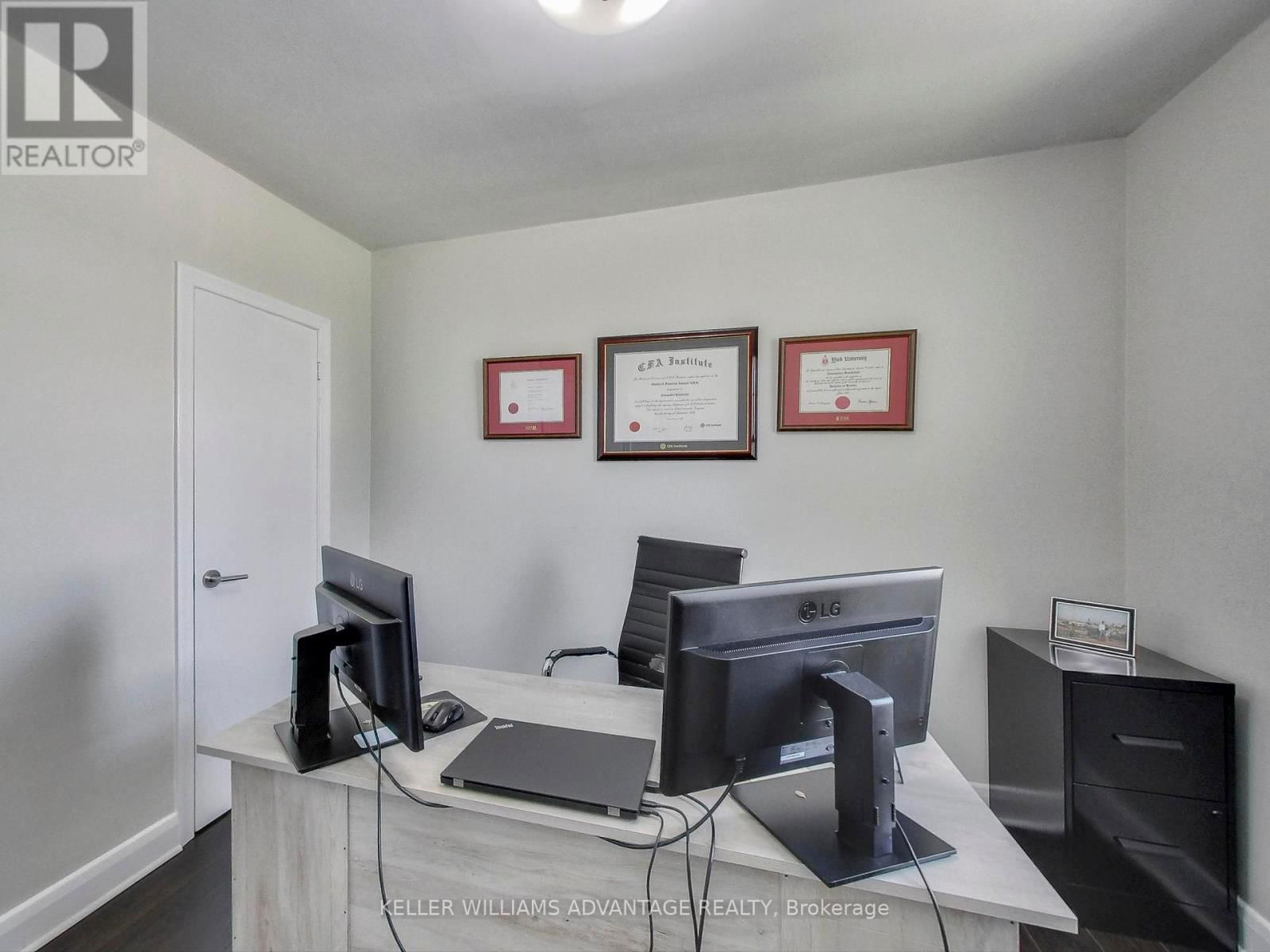 34 GLEN BELLE CRESCENT Image 27
