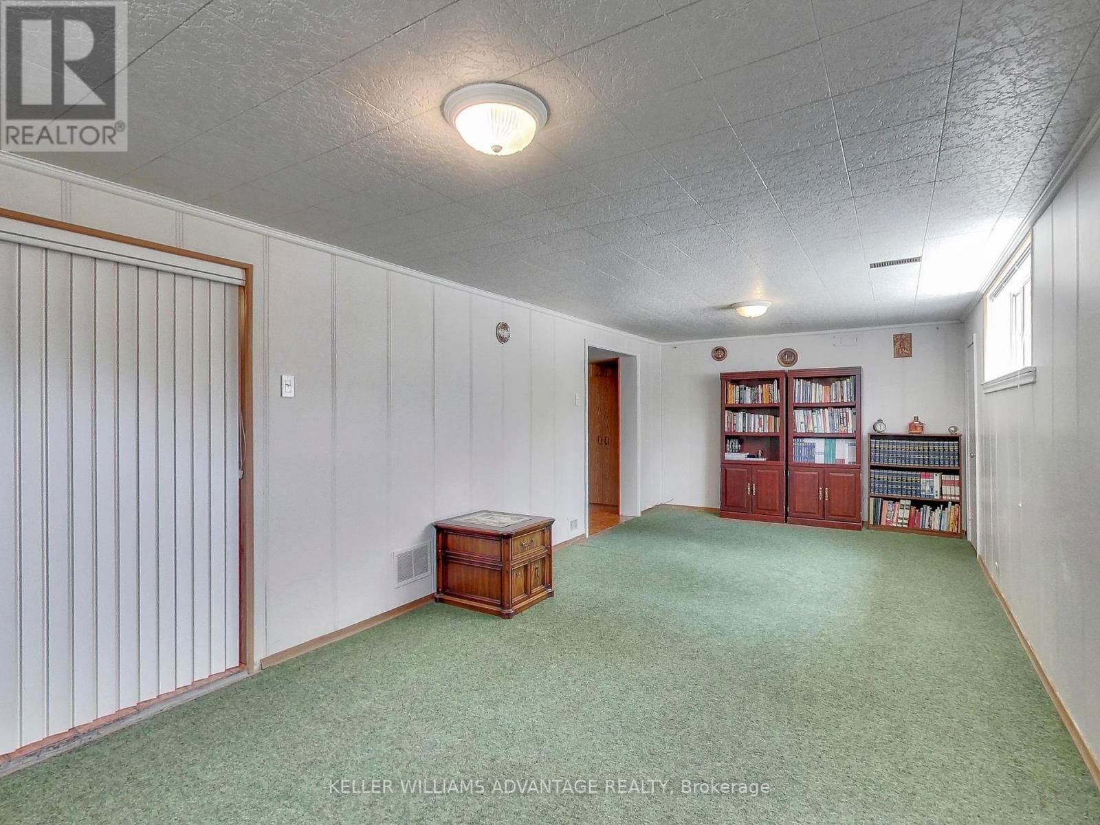 34 GLEN BELLE CRESCENT Image 33