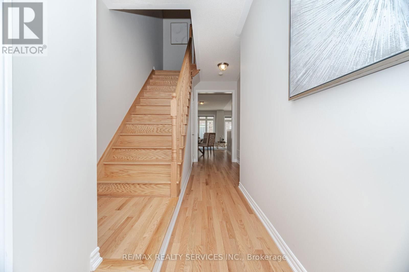 93 ROYAL FERN CRESCENT Image 16