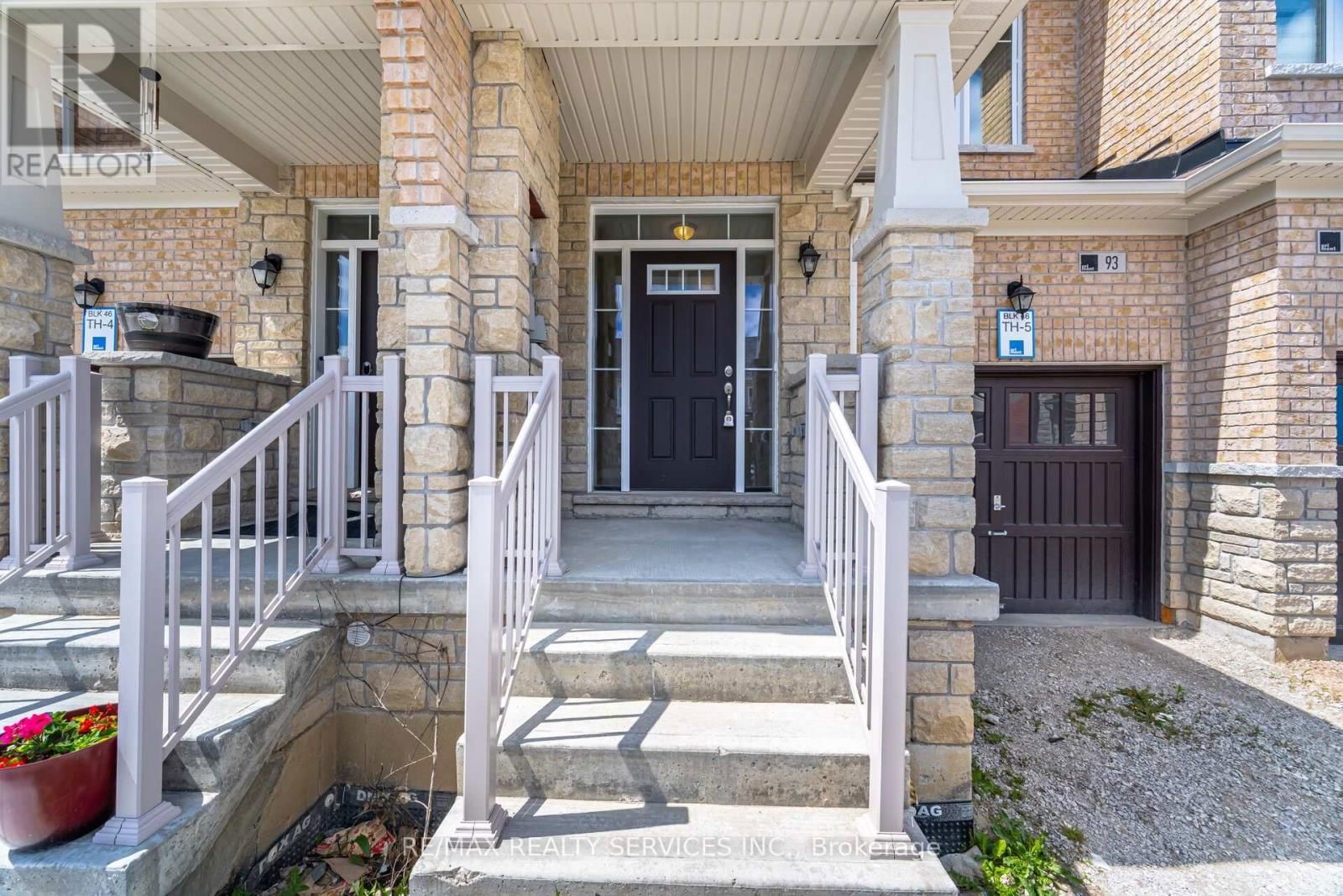 93 ROYAL FERN CRESCENT Image 4